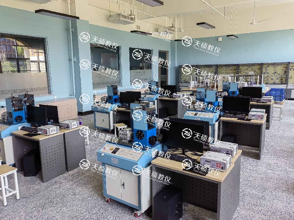 中原科技學(xué)院新校區(qū)理工學(xué)部實(shí)驗(yàn)室建設(shè)項(xiàng)目 順利安裝、調(diào)試、培訓(xùn)、驗(yàn)收通過