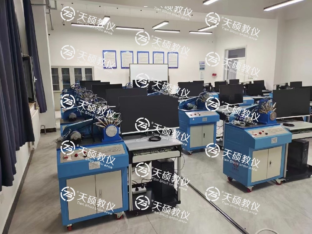 前方不斷傳來捷報(bào)！????多個(gè)實(shí)驗(yàn)實(shí)訓(xùn)室交付驗(yàn)收完成！機(jī)械原理、機(jī)械設(shè)計(jì)實(shí)驗(yàn)室，機(jī)械制圖實(shí)訓(xùn)室和液壓實(shí)訓(xùn)室！